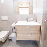 Bio-bauernhof Bachangerhof 农家乐 *