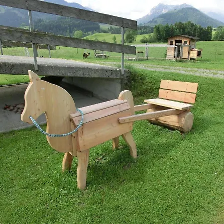 Farm stay Bio-bauernhof Bachangerhof Kossen